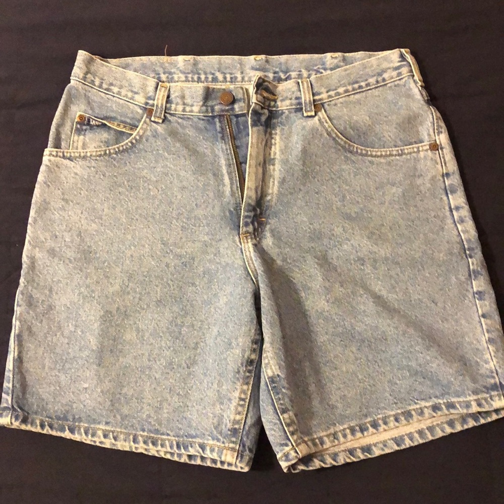 Lee women’s high-wasted mom jean shorts